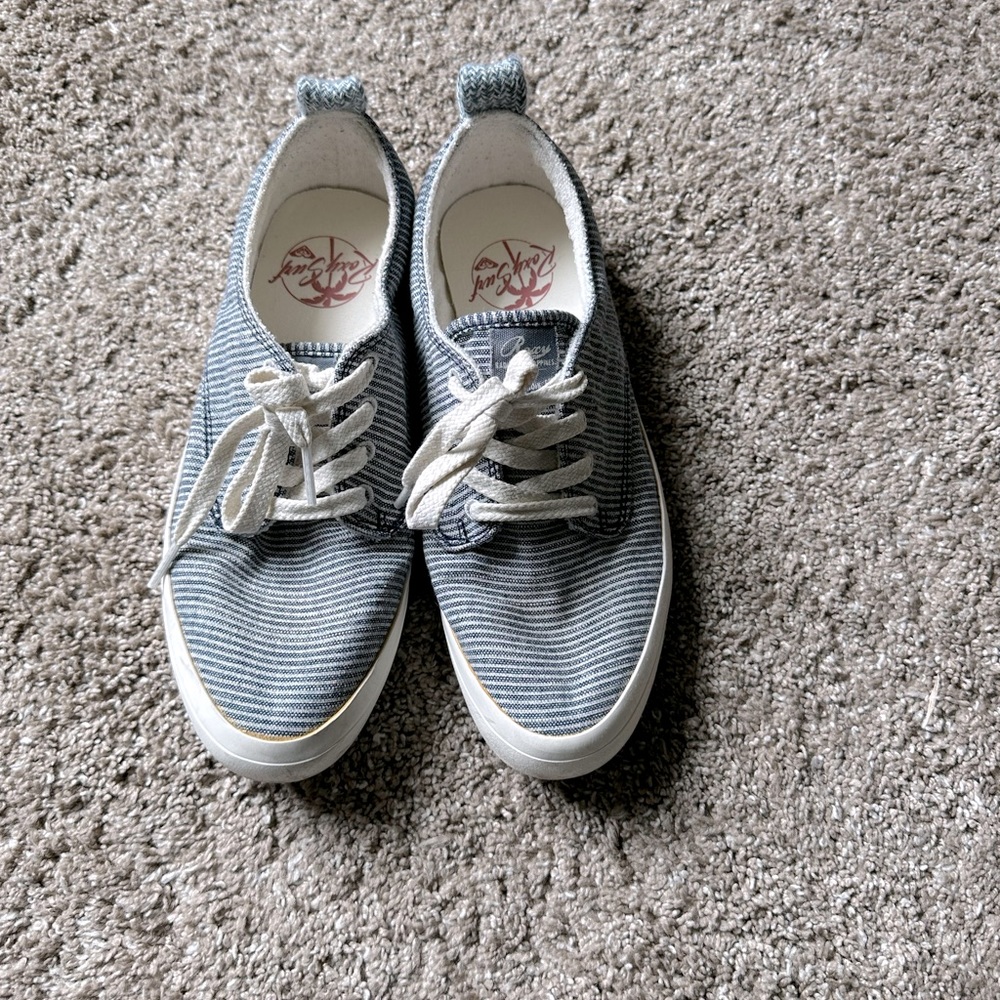 Roxy shoes